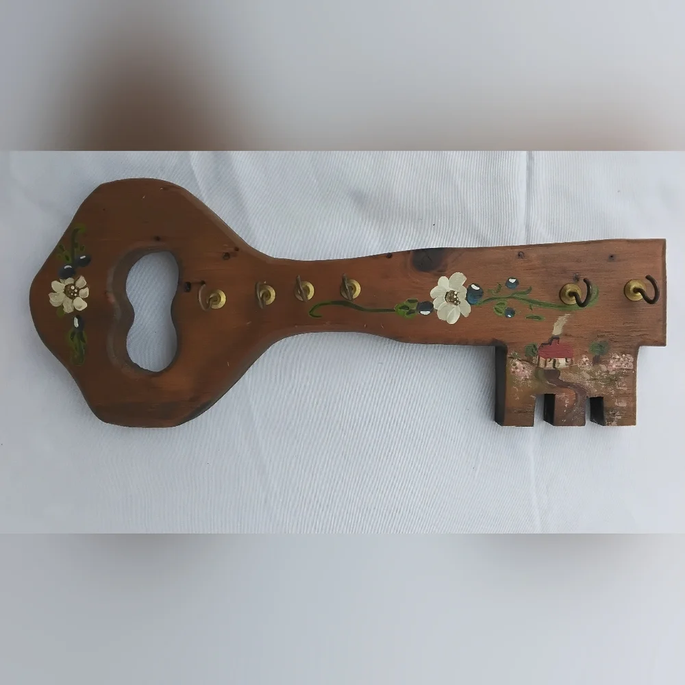 Hand Crafted Brown Floral Wooden Key Wall Hook